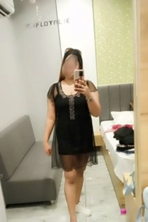 Married women seeking client for InCall escort service